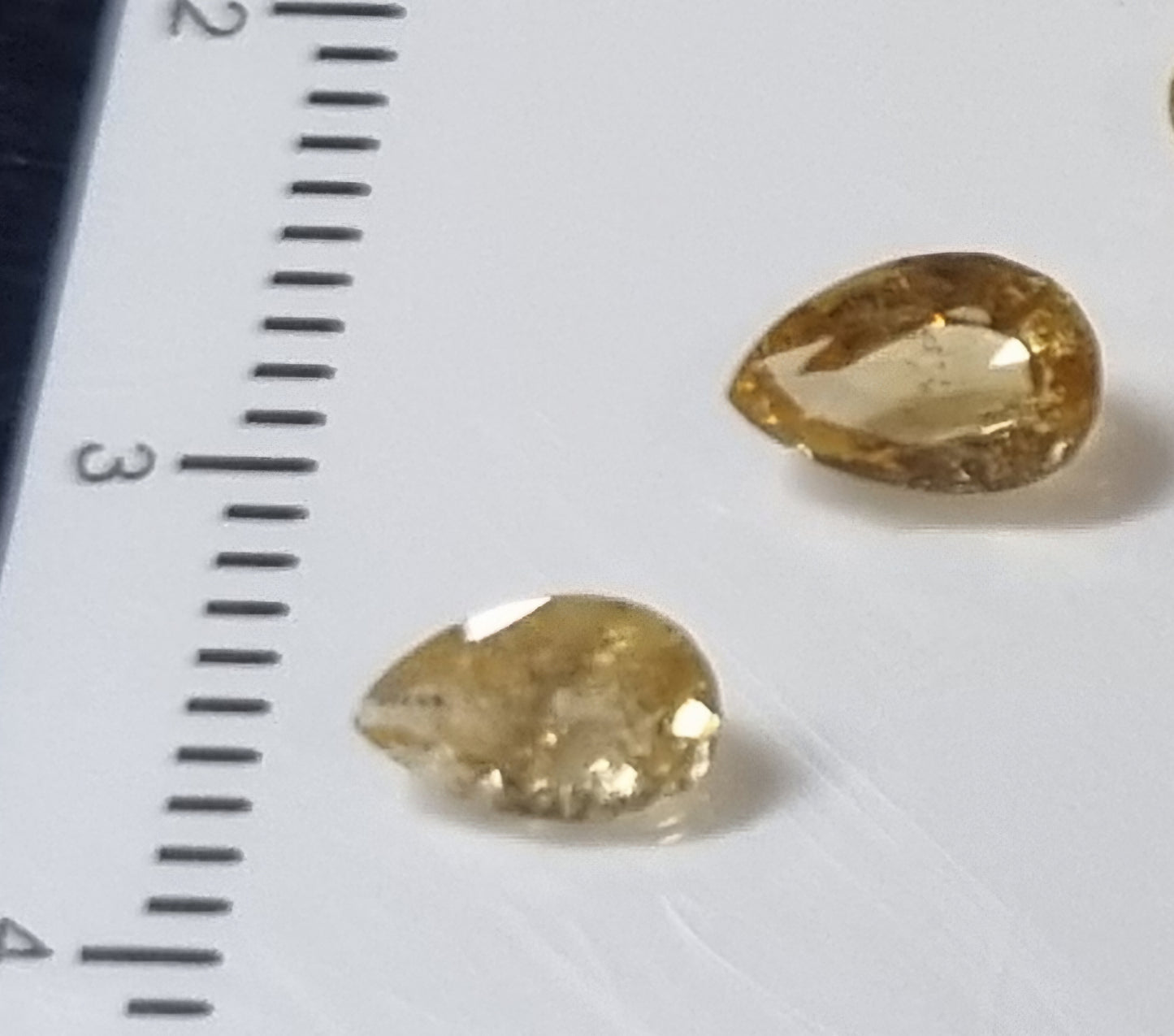 Citrines jaunes 7.6 carats