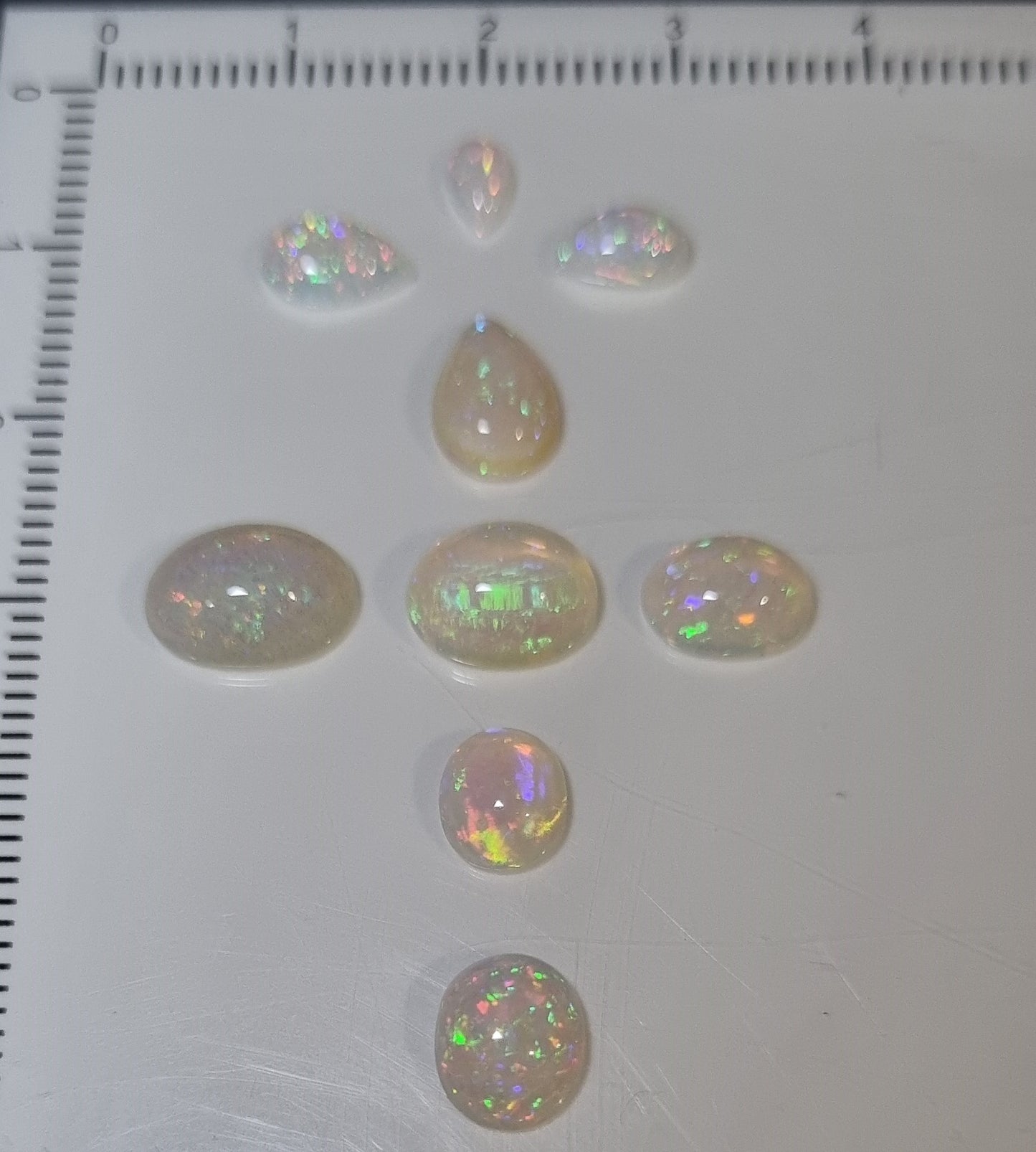 Opales blanches 7.5 carats